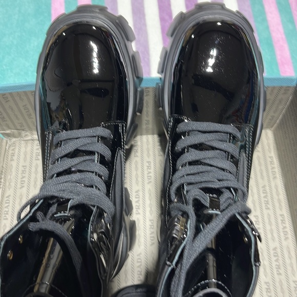 PRADA Women’s black patent leather combat boots with certificate of authenticity - Picture 9 of 16